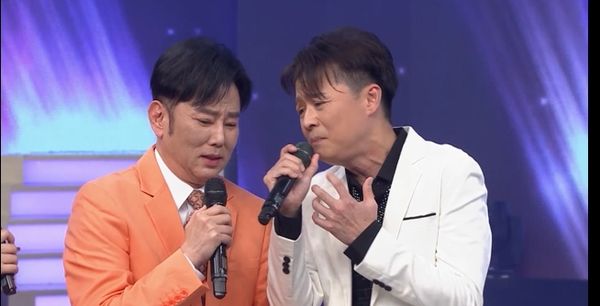▲錦雯吹奏非洲卡祖笛。（圖／民視提供）