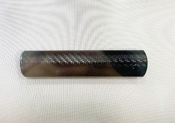 ▲桃園市沈姓男子昨天上午在八德區介壽路左轉時，未禮讓直行車先行導致騎士撞飛，警方在車上起出電子菸主機等證物。（圖／八德警方提供）