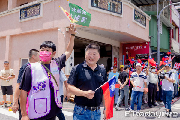 ▲▼花蓮議會議長張峻現身挺罷團護台大遶境。（圖／反共護台聯盟提供）
