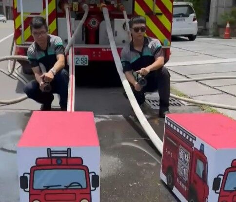 ▲彰化消防發明軌道車爆紅。（圖／消防提供）