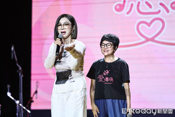 ▲陳美鳳、紀寶如出席2025愛傳承關懷演唱會。（圖／記者林敬旻攝）