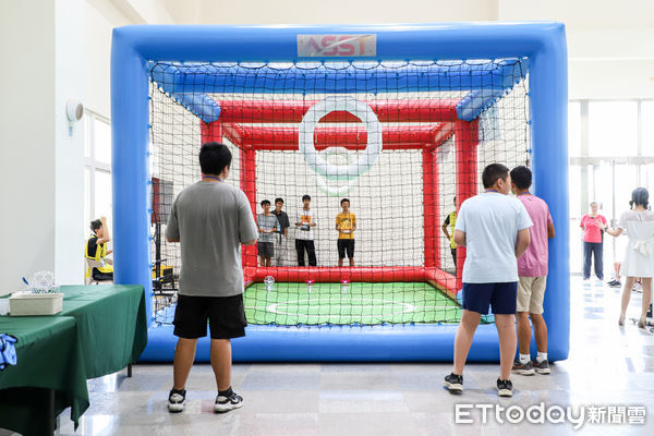 ▲▼  2025無人機體驗營熱鬧展開，小小飛手齊聚亞創中心  。（圖／嘉義縣政府提供）