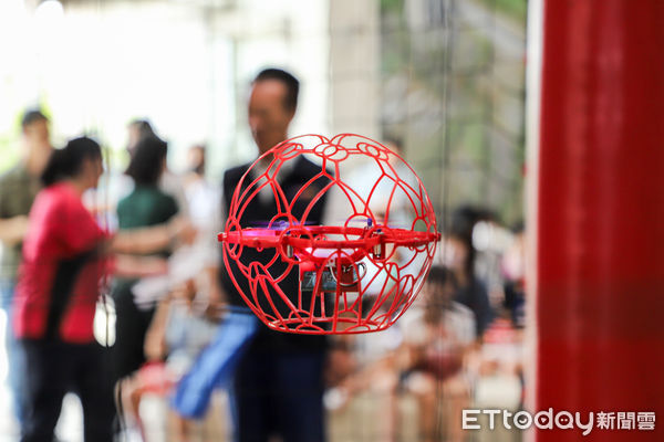 ▲▼  2025無人機體驗營熱鬧展開，小小飛手齊聚亞創中心  。（圖／嘉義縣政府提供）