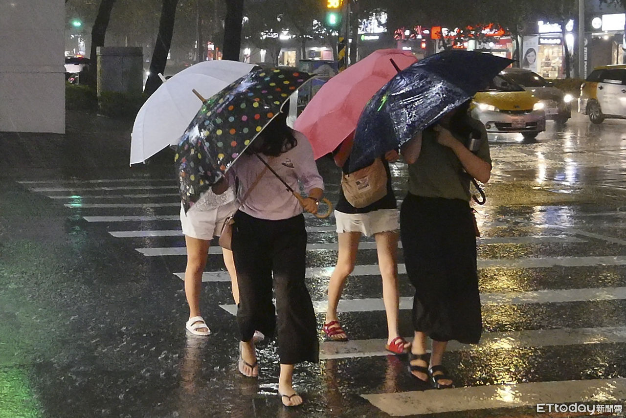 快訊/鳳凰颱風來襲 北市士林北投這「12里」停止上班上課