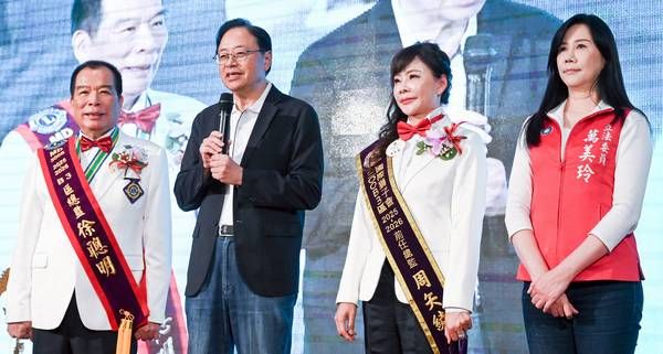 ▲國際獅子會300 B3區第三屆總監徐聰明接任