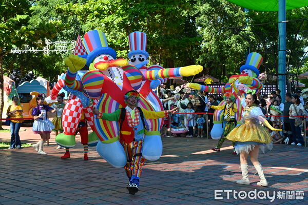 ▲▼2025宜蘭國際童玩藝術節開幕日，吸近2萬多名遊客為童玩節30週年留下珍貴回憶。（圖／記者游芳男翻攝，下同）