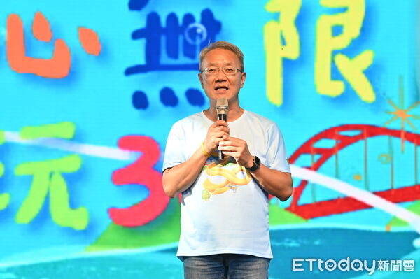 ▲▼2025宜蘭國際童玩藝術節開幕日，吸近2萬多名遊客為童玩節30週年留下珍貴回憶。（圖／記者游芳男翻攝，下同）