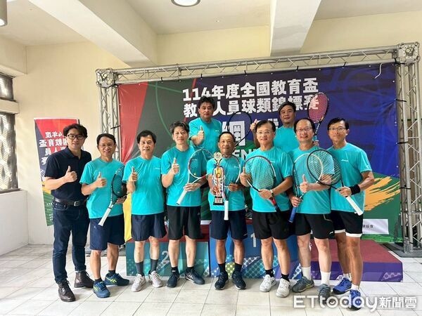 ▲▼花蓮縣校長網球隊勇奪「校長組」冠軍，寫下累計14屆封王壯舉，堪稱教育界運動競技的傳奇。（圖／花蓮縣政府提供，下同）