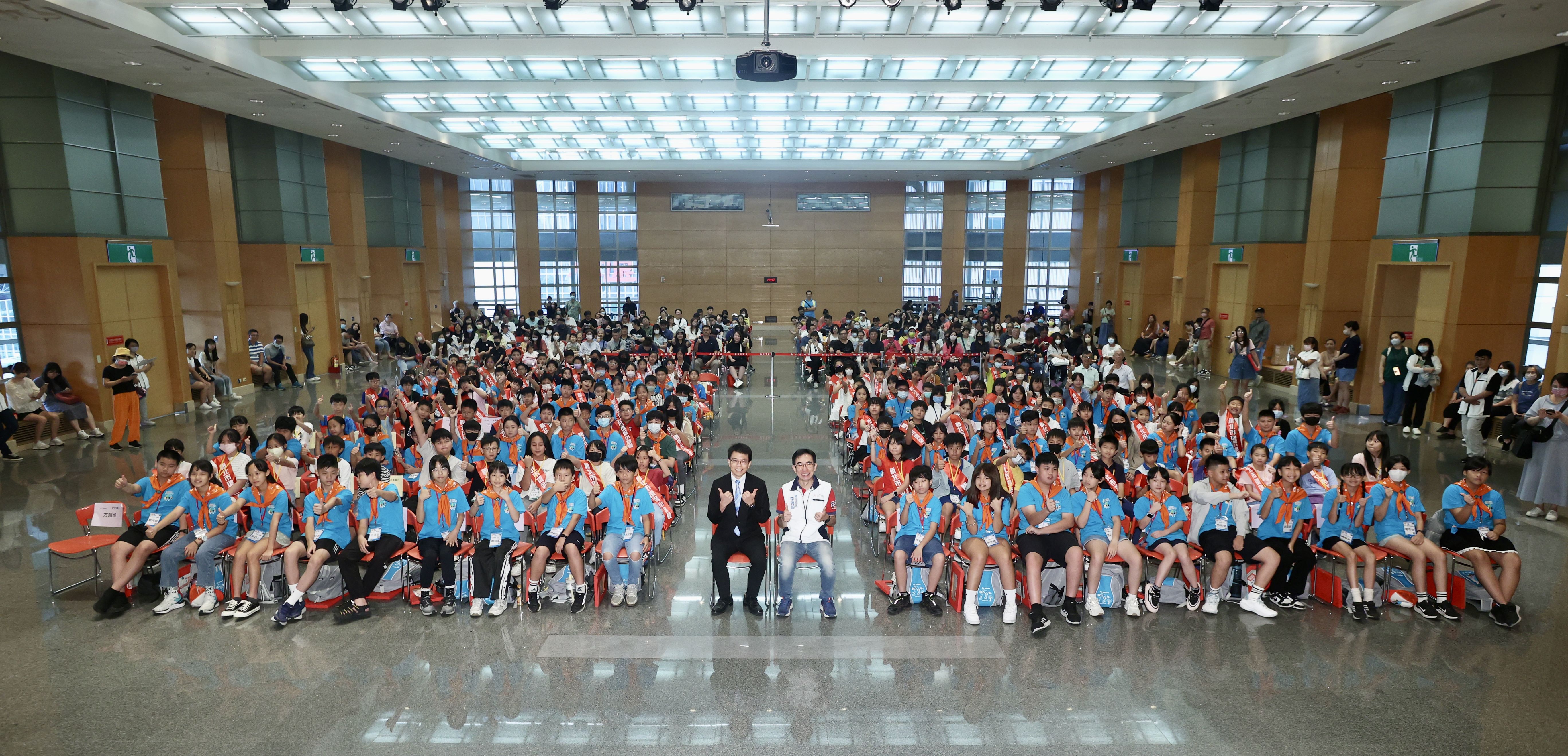 ▲新北環保小局長傳承使命 第13屆授證典禮溫馨登場。（圖／新北市環保局提供）