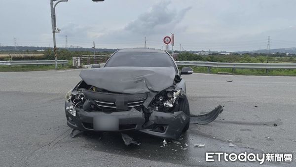 ▲▼苗栗車禍釀6傷。（圖／記者楊永盛翻攝，下同）