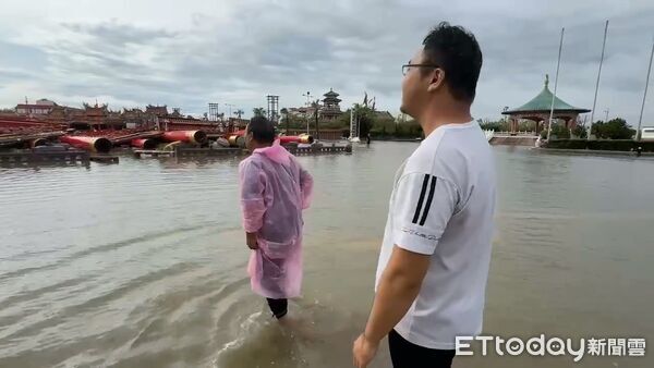 ▲▼       南鯤鯓代天府牌樓      。（圖／記者林東良翻攝）