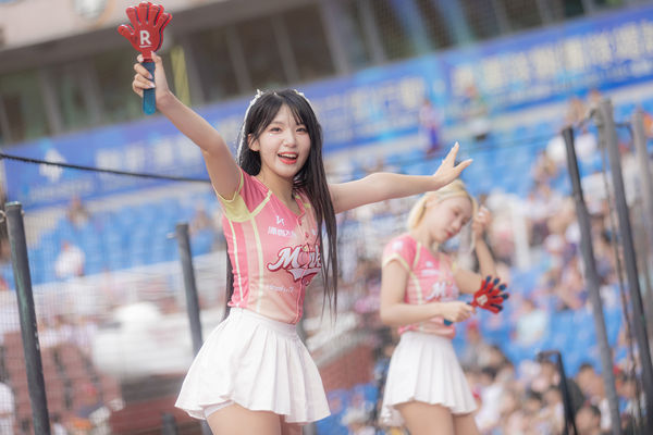 ▲▼廉世彬現身水蜜桃趴。（圖／樂天桃猿提供）