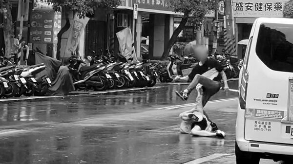 ▲土城姊妹遭砍雙亡，姊夫犯案過程曝光。（圖／翻攝網路，下同）