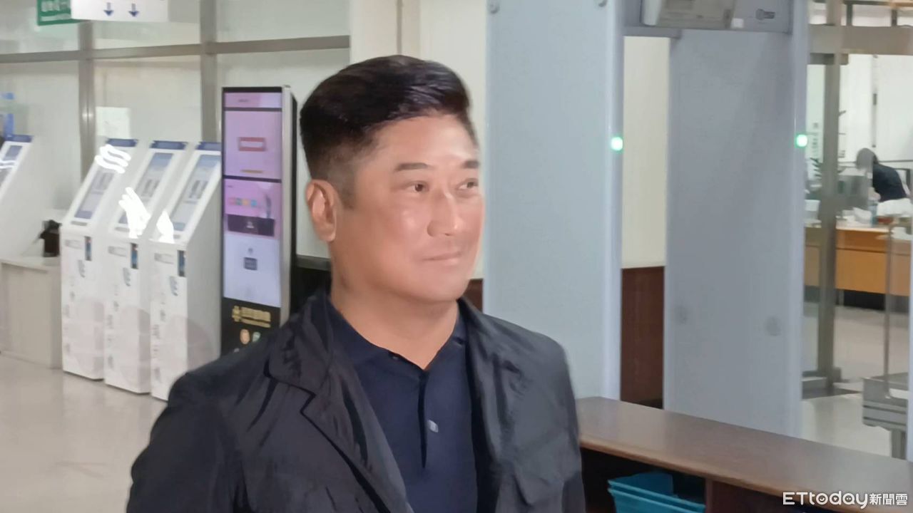 辜仲諒私人行程「戴腳環不能看」被駁回聲請　變更居所地報到獲准