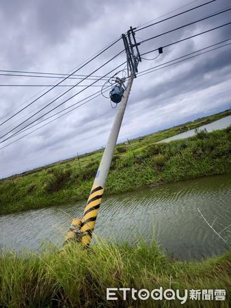 ▲台電調度全台9區支援搶修人力與機具，進駐台南災區全力復電。（記者林東良翻攝，下同）