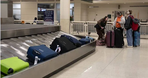 不少人都有下機後在行李轉盤苦等行李的經驗。（圖／達志／美聯社）