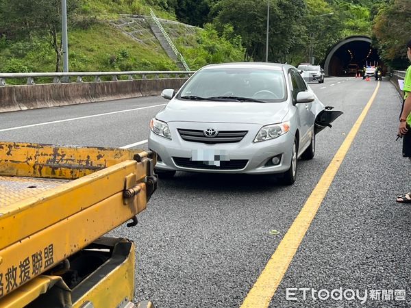 ▲國道6號東向國姓路段今天中午發生2車A2交通事故案。（圖／記者高堂堯翻攝）