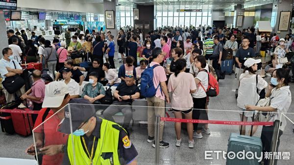 ▲▼        金門飛機     。（圖／記者林名揚翻攝）