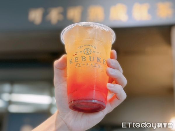 ▲▼可不可熟成紅茶水果支線推出全新夏季飲品「桑心太平楊」，還有全新配料「春梅凍」。（圖／記者蕭筠攝）