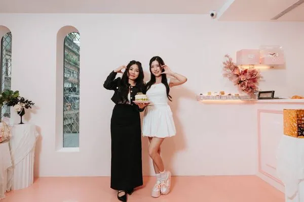 ▲Sylvie王韻怡(左)與南珉真是好姊妹。（圖／森林甜點提供）