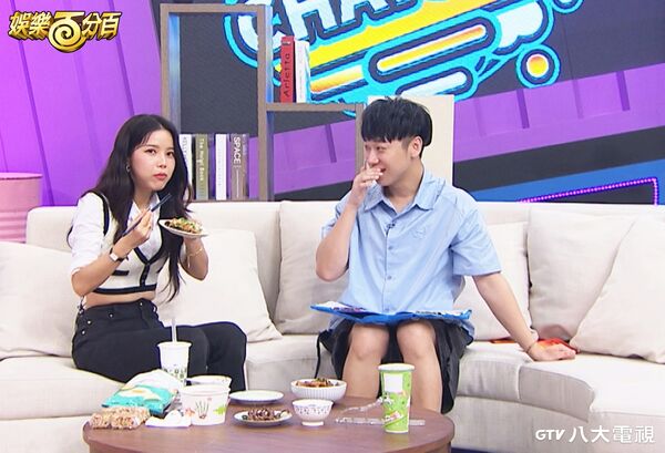 ▲▼ 頌樂(左)挑戰品嚐台灣味，小賴(右)驚呼她有特殊體質。（圖／八大電視提供）