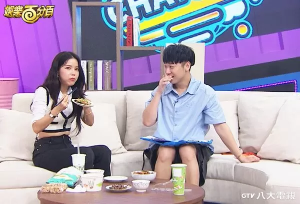 ▲▼ 頌樂(左)挑戰品嚐台灣味，小賴(右)驚呼她有特殊體質。（圖／八大電視提供）