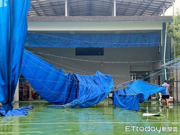 ▲台南市各校教職員與志工自發返校清理災後環境，努力恢復正常校園運作。（記者林東良翻攝，下同）