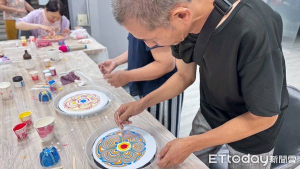 ▲基隆暖七社福關注家庭教養壓力。（圖／記者郭世賢翻攝）