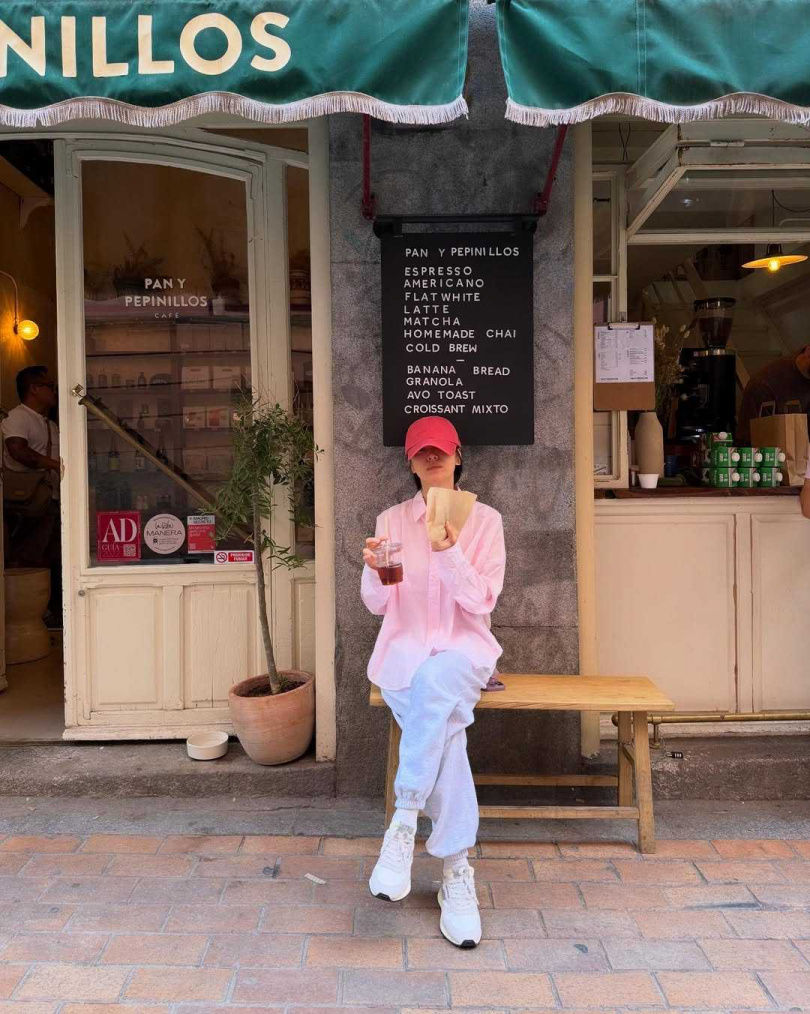 不愧是優雅天花板！宋慧喬私服解密：極簡風穿出精品高級感，40+女人都該學的時髦鬆弛