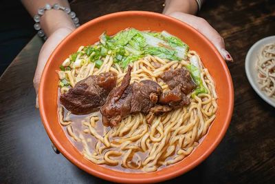 加湯加麵不加價！霧峰30年牛肉麵