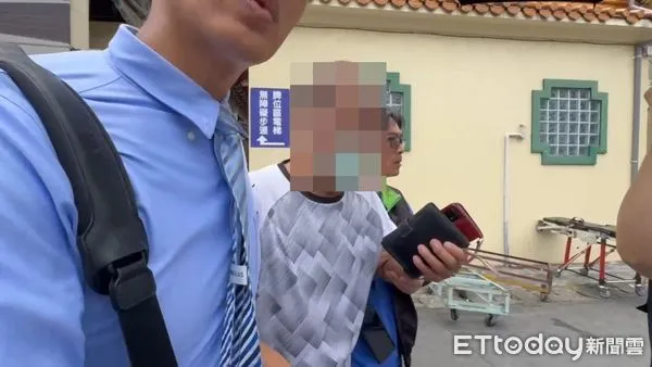 ▲土城姊妹慘死，遺體今相驗，父母痛失兩女崩潰。（圖／記者陳以昇攝，下同）