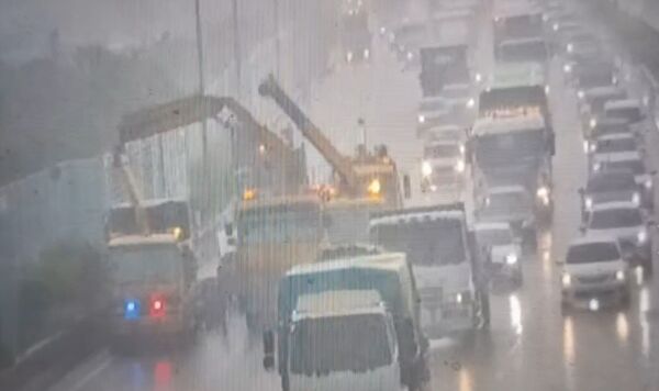 ▲國道彰化路段追撞釀3人受傷送醫。（圖／翻攝自國道1968）