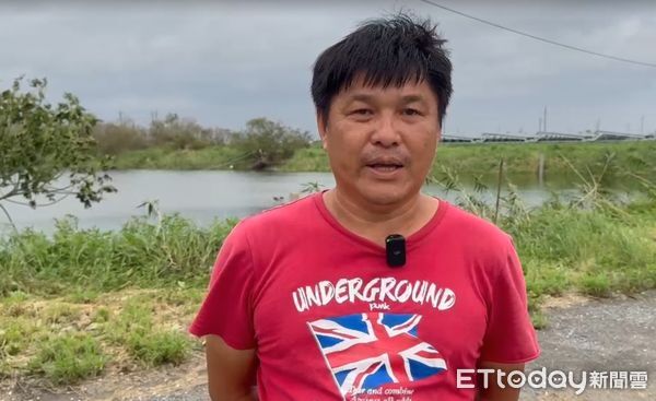 ▲強颱丹娜絲來襲，台南學甲地區養殖業因停電而造成魚塭無法溶氧而缺氧，許多魚死亡浮在水面，台南市漁青聯誼會會長黃國基指出，如再停電下去，對養殖業會造成重創。（圖／記者林東良翻攝，下同）