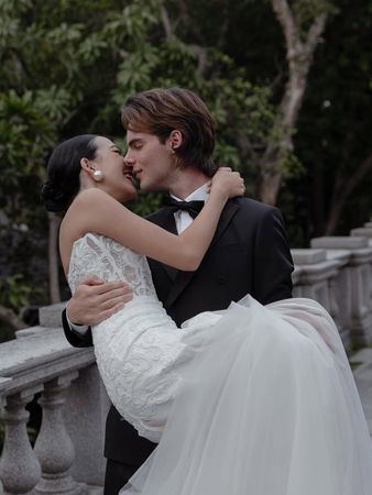 ▲▼《流星花園》蔡岳勳20歲女兒要結婚了！婚紗照復刻爸媽。（圖／翻攝自IG）