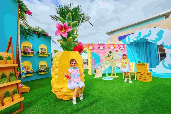 ▲華泰名品城夏日造景。（圖／業者提供）