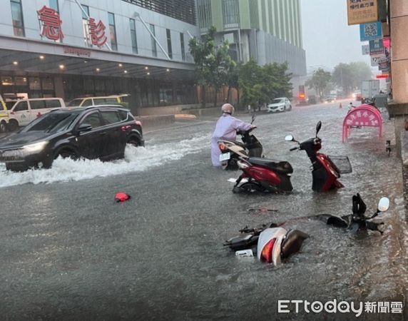 ▲鹿港鎮及埔心鄉停車場慘滅頂。（圖／民眾提供）