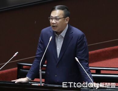 轟王義川「只不過是總統的鷹犬」　沈富雄：該滾的是誰自己閉嘴看