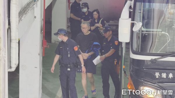 ▲▼台北地院今（8日）審理京華城案，提訊在押被告柯文哲、應曉薇，傳喚時任台北市都市計畫委員會技正胡方瓊作證。（圖／記者黃哲民攝）