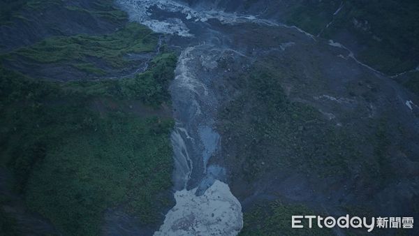 ▲因颱風及近日大雨影響，清水溪草嶺段疑似出現堰塞湖情形。（圖／翻攝「竹山鎮長陳東睦」臉書粉專）
