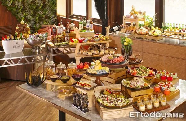 ▲台北花園大酒店花園thai thai泰式自助沙拉吧。（圖／台北花園大酒店花園提供）