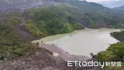 雲林草嶺潭大雨現堰塞湖！水利署判斷無立即危險　籲勿進入河道　