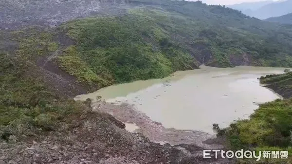 ▲▼      草嶺潭       。（圖／記者游瓊華翻攝）