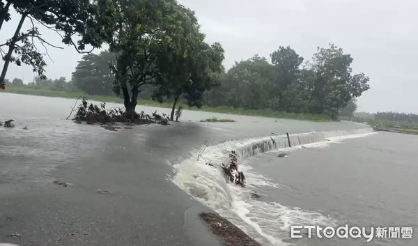 ▲彰化二林鎮及溪州鄉淹水成災。（圖／民眾提供）