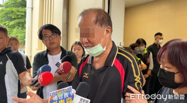 ▲▼(打碼)新北土城家暴男砍殺姊妹，死者父母現身受訪。（圖／記者邱中岳攝）