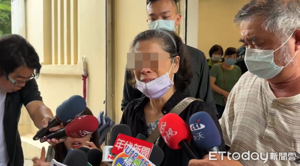 ▲▼(打碼)新北土城家暴男砍殺姊妹，死者父母現身受訪。（圖／記者邱中岳攝）