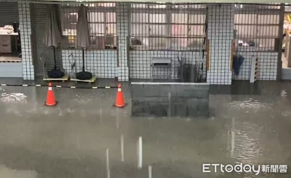 ▲彰化各地淹水災情。（圖／記者唐詠絮翻攝）