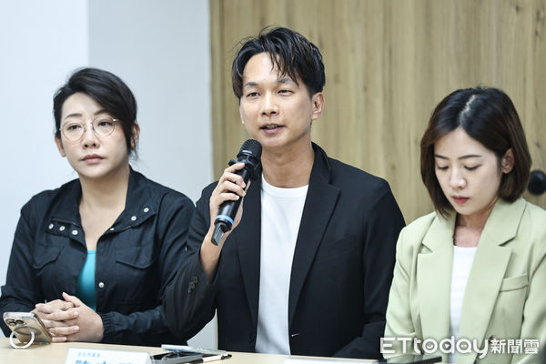 ▲民眾黨議員陳宥丞出席「720民主起義」記者會。（圖／記者林敬旻攝）