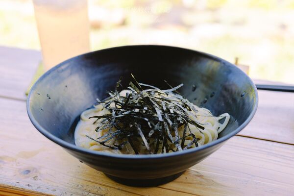 ▲▼小虞手打烏龍麵。（圖／部落客黑皮的旅遊筆記授權提供）