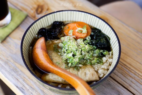 ▲▼小虞手打烏龍麵。（圖／部落客黑皮的旅遊筆記授權提供）