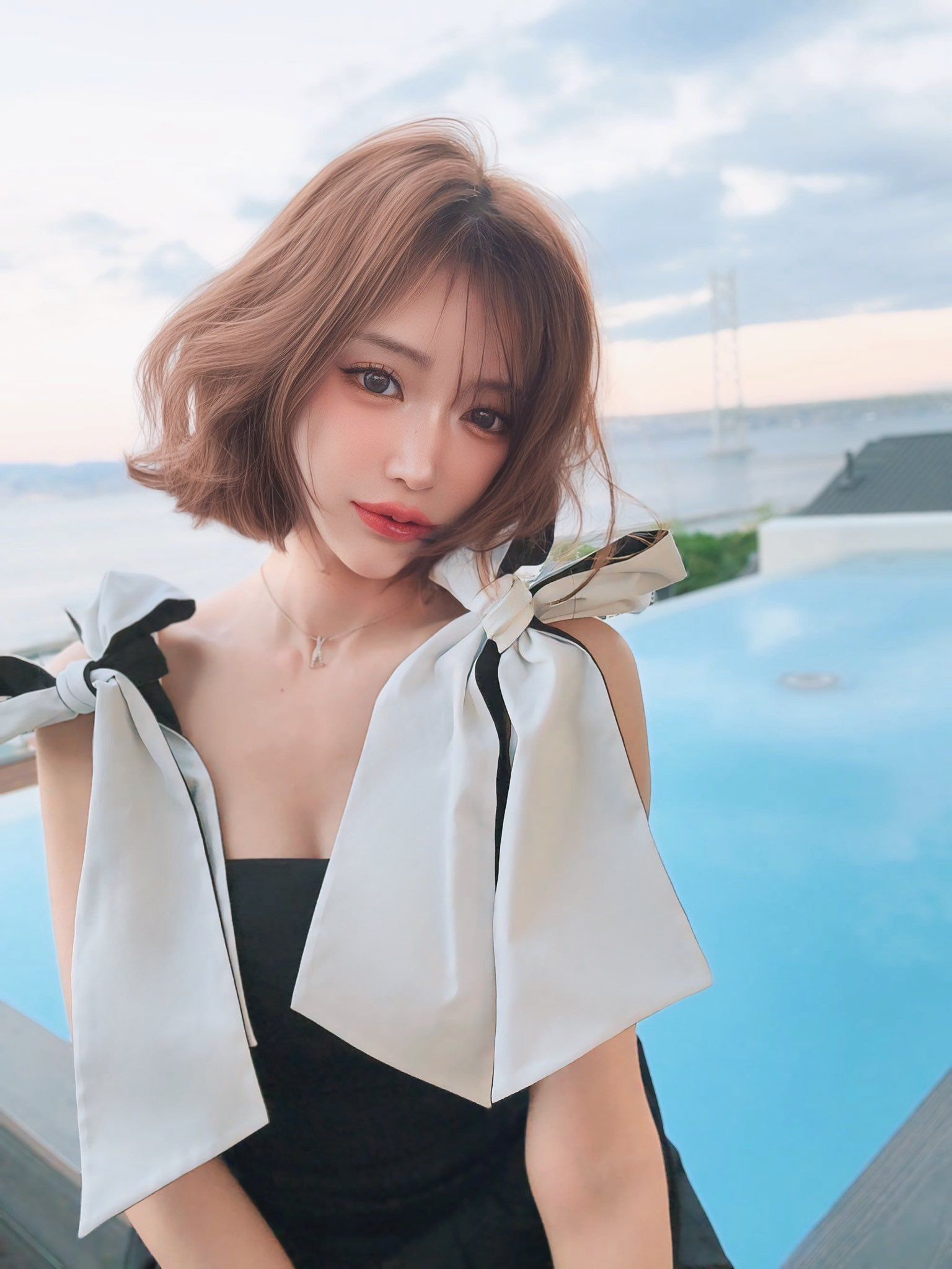 日本前女优明日花绮罗惊见住家「2男1女蹲点骚扰」 ！震怒PO照揭恶心行径！ - 我的世界基岩版中文站 - 我的世界基岩版中文站